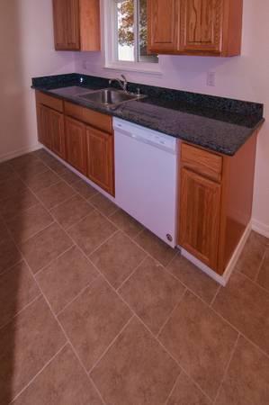 490 Easy Street - 14