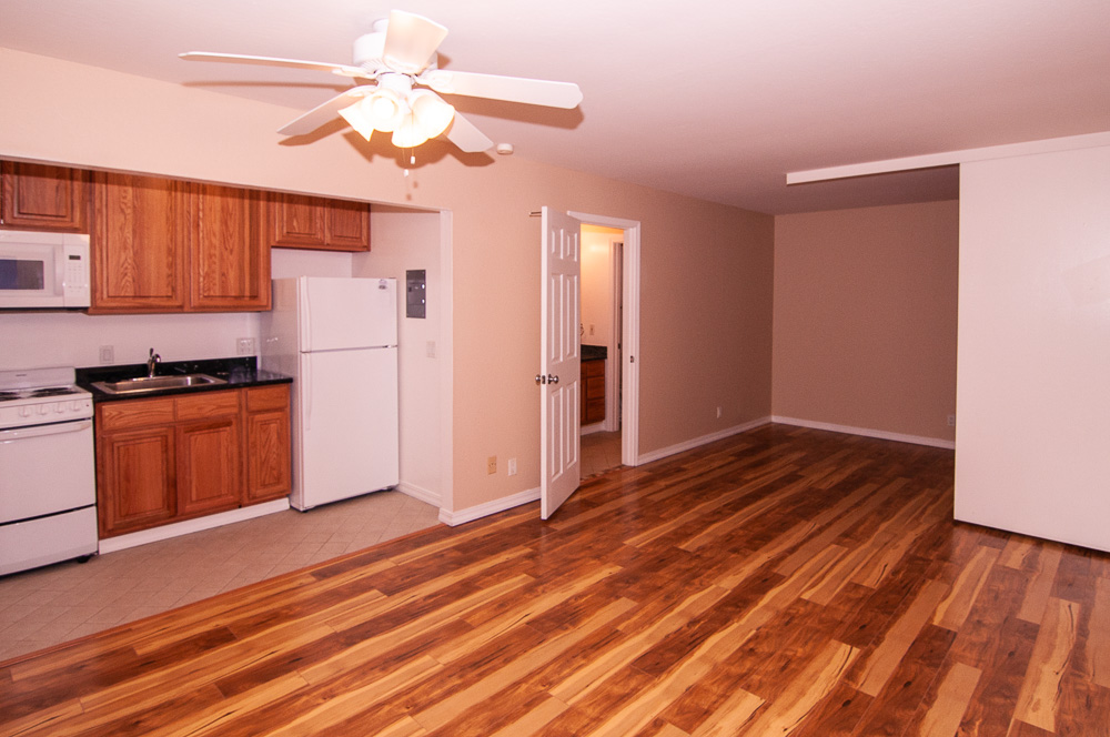525 Lynwood Ave. - Q