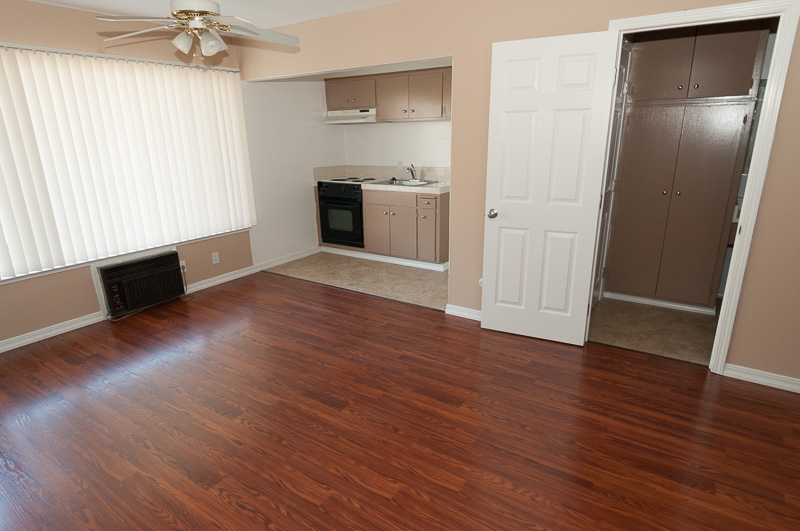 525 Lynwood Ave. - S